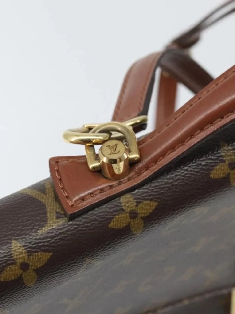 LOUIS VUITTON Monogram Porte Documents Bandouliere Bag M53338 LV Auth ep12567